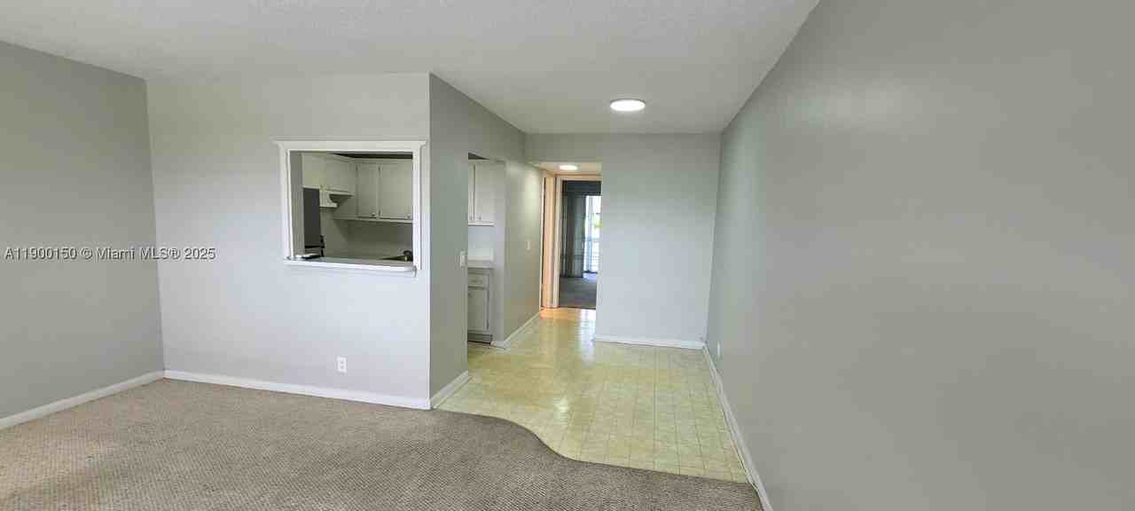 92 Berkshire D #92 - Photo 3 of 48