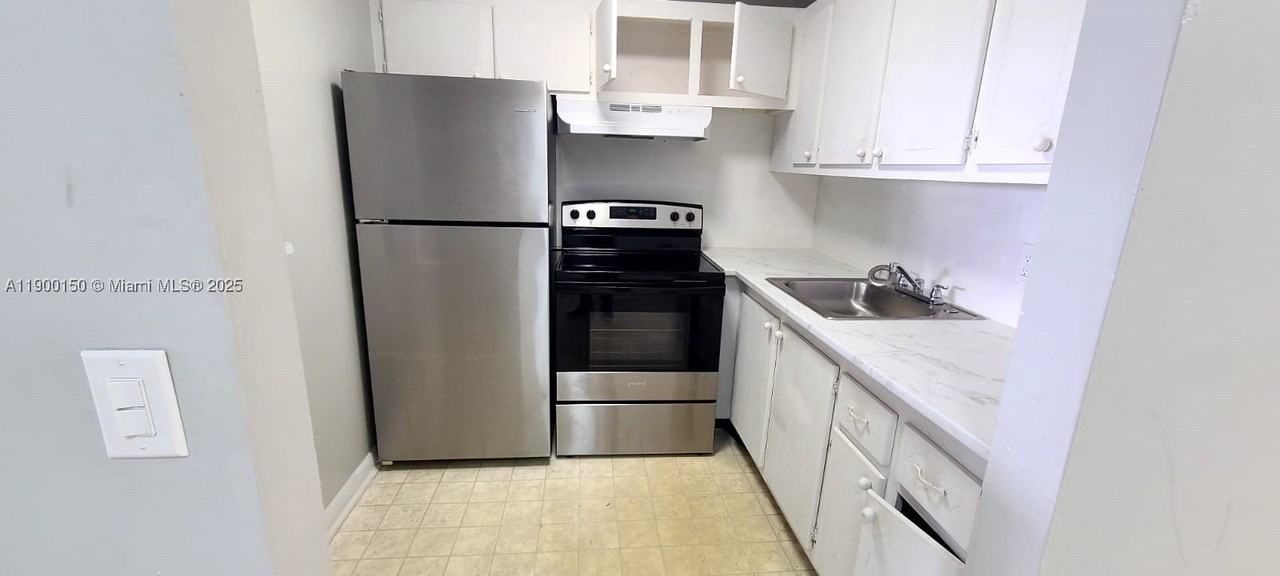 92 Berkshire D #92 - Photo 6 of 48