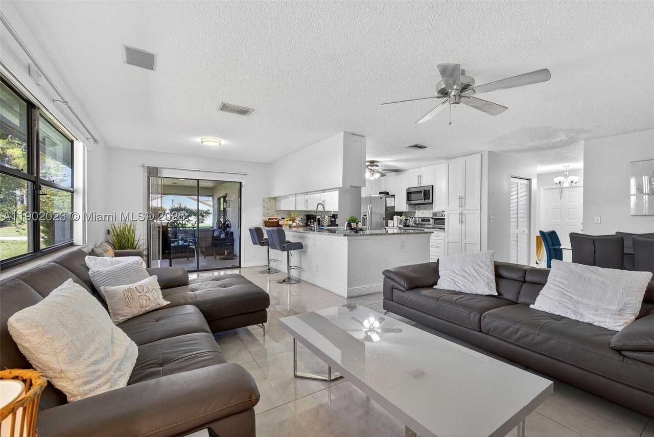 100 Miramar Ave - Photo 5 of 34