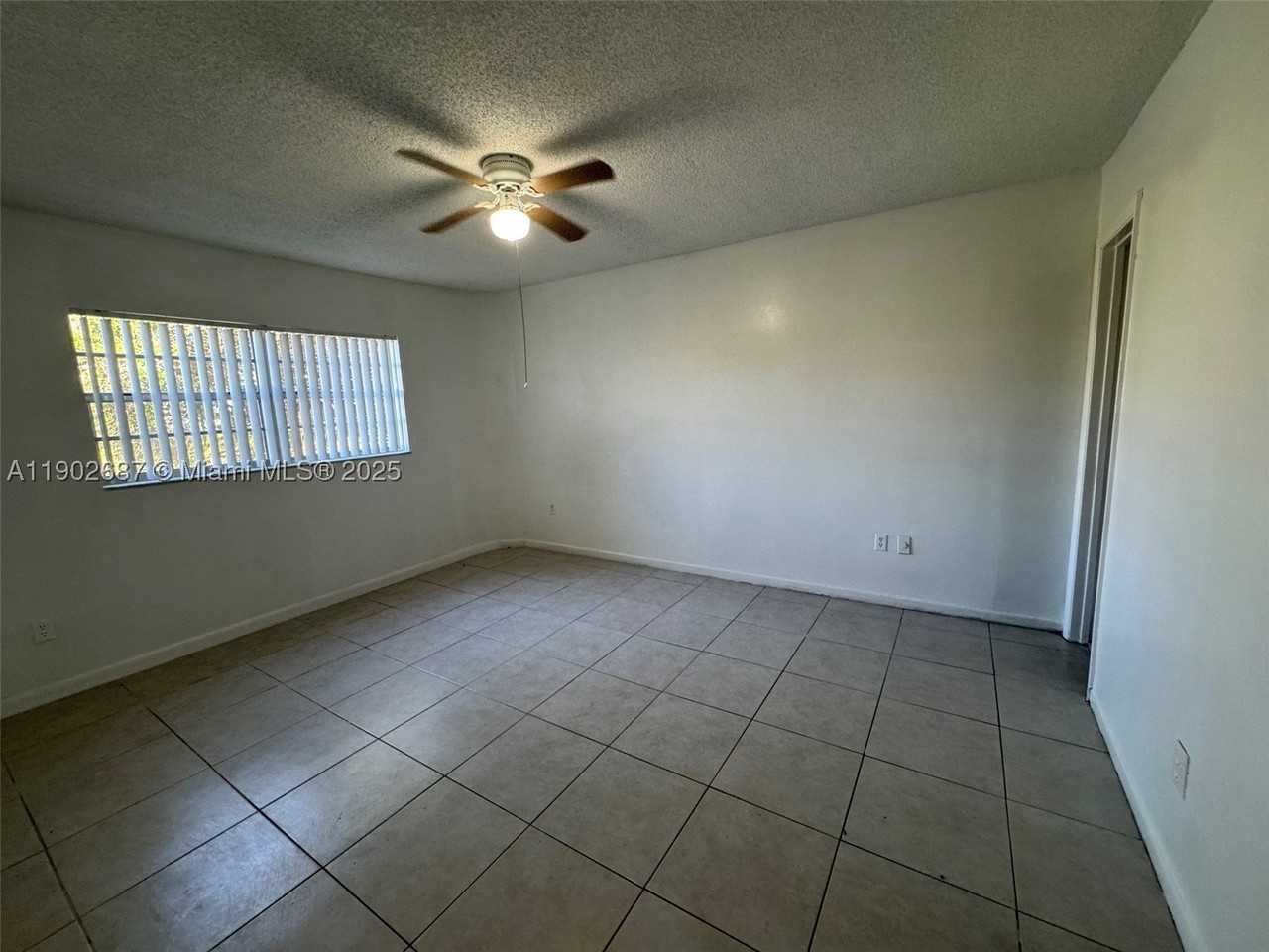 1503 Nw 207th St #141 - Photo 3 of 9