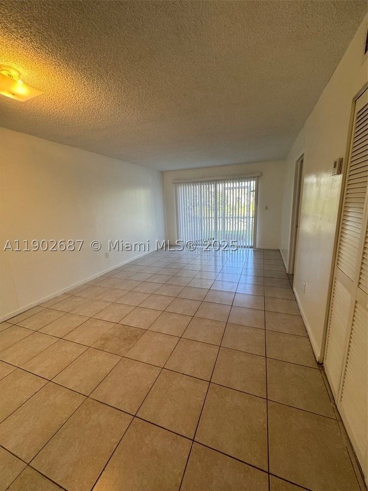 1503 Nw 207th St #141 - Photo 5 of 9