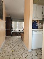 5121 W Oakland Park Blvd #211 - Photo 1 of 1