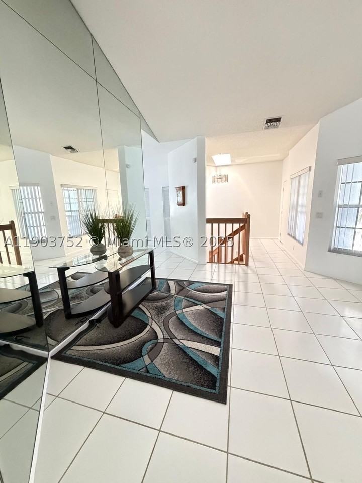 11690 Briarwood Cir #4 - Photo 3 of 25