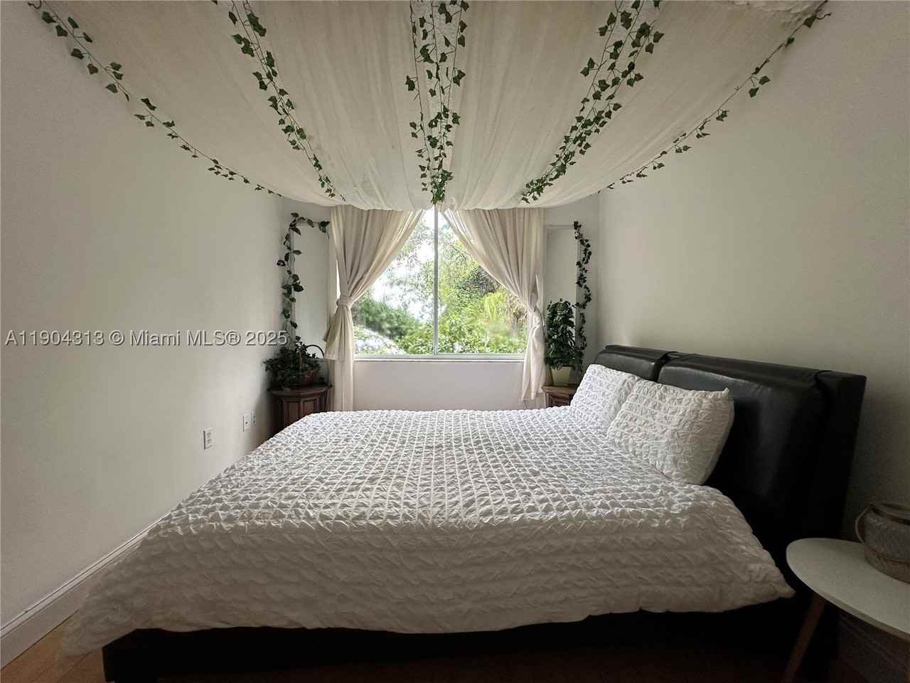 1720 Nw North River Dr #305 - Photo 3 of 15