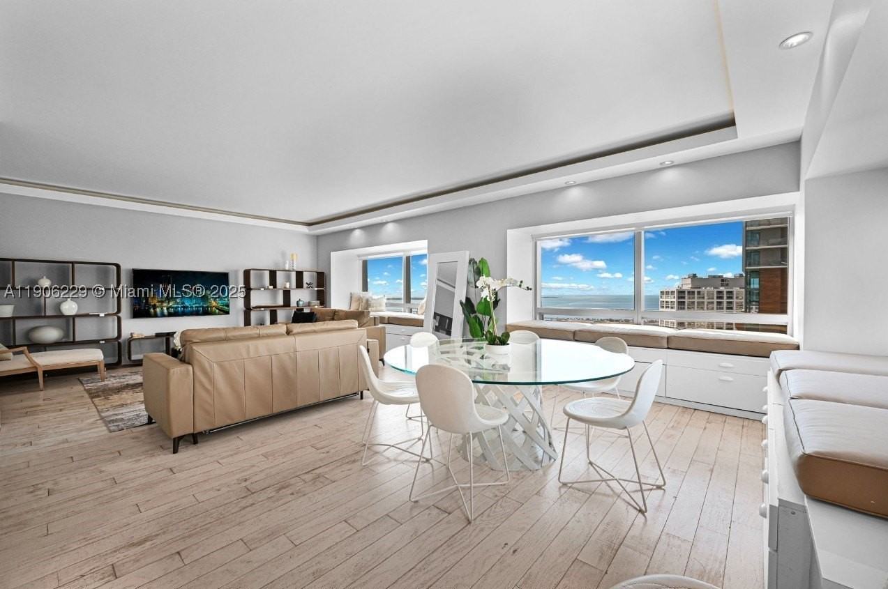 1435 Brickell Ave #3401