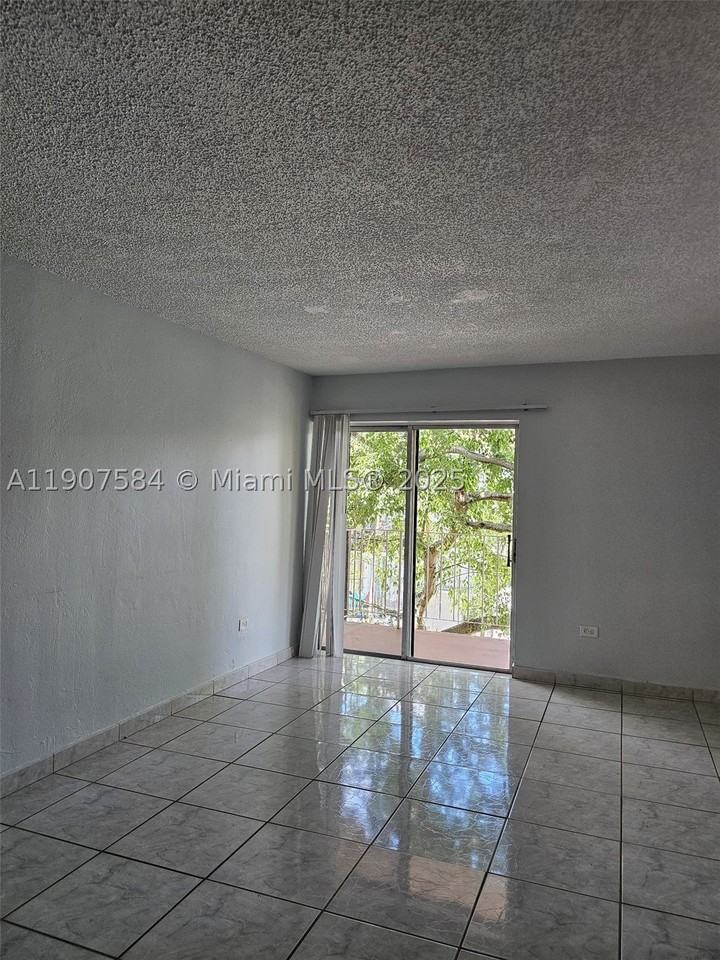 8101 Sw 73rd Ave #30 - Photo 3 of 14