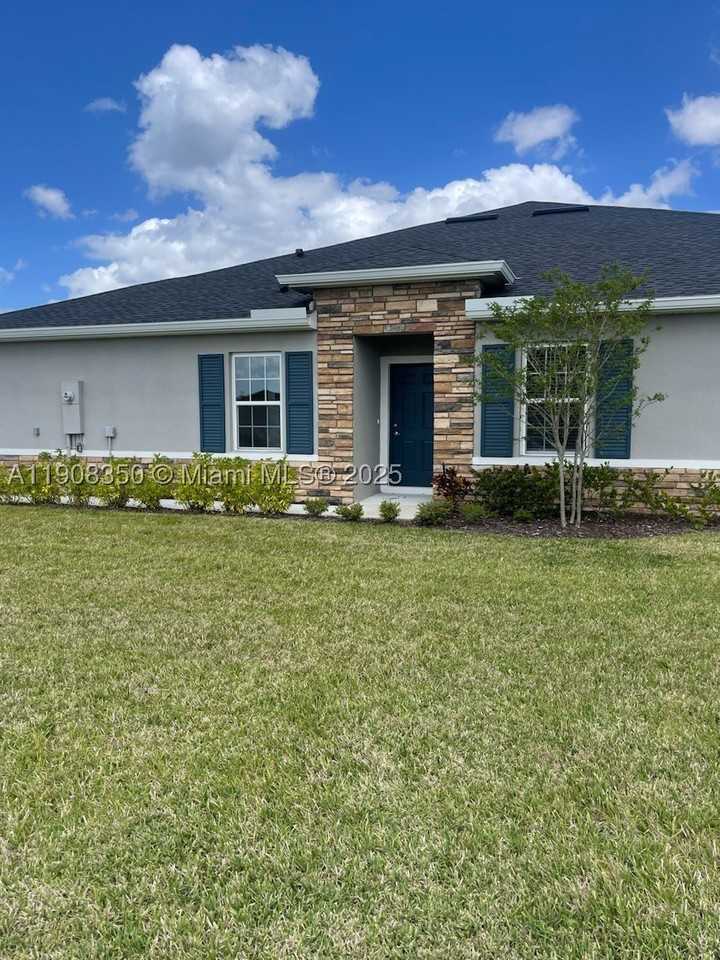 9509 Sw Libertas Way - Photo 2 of 16