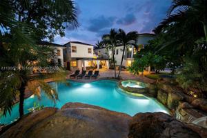featured image of 1051 Ne 89th St