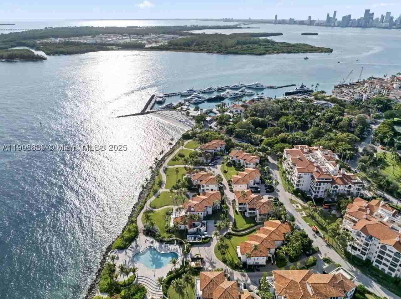19217 Fisher Island Dr #19217
