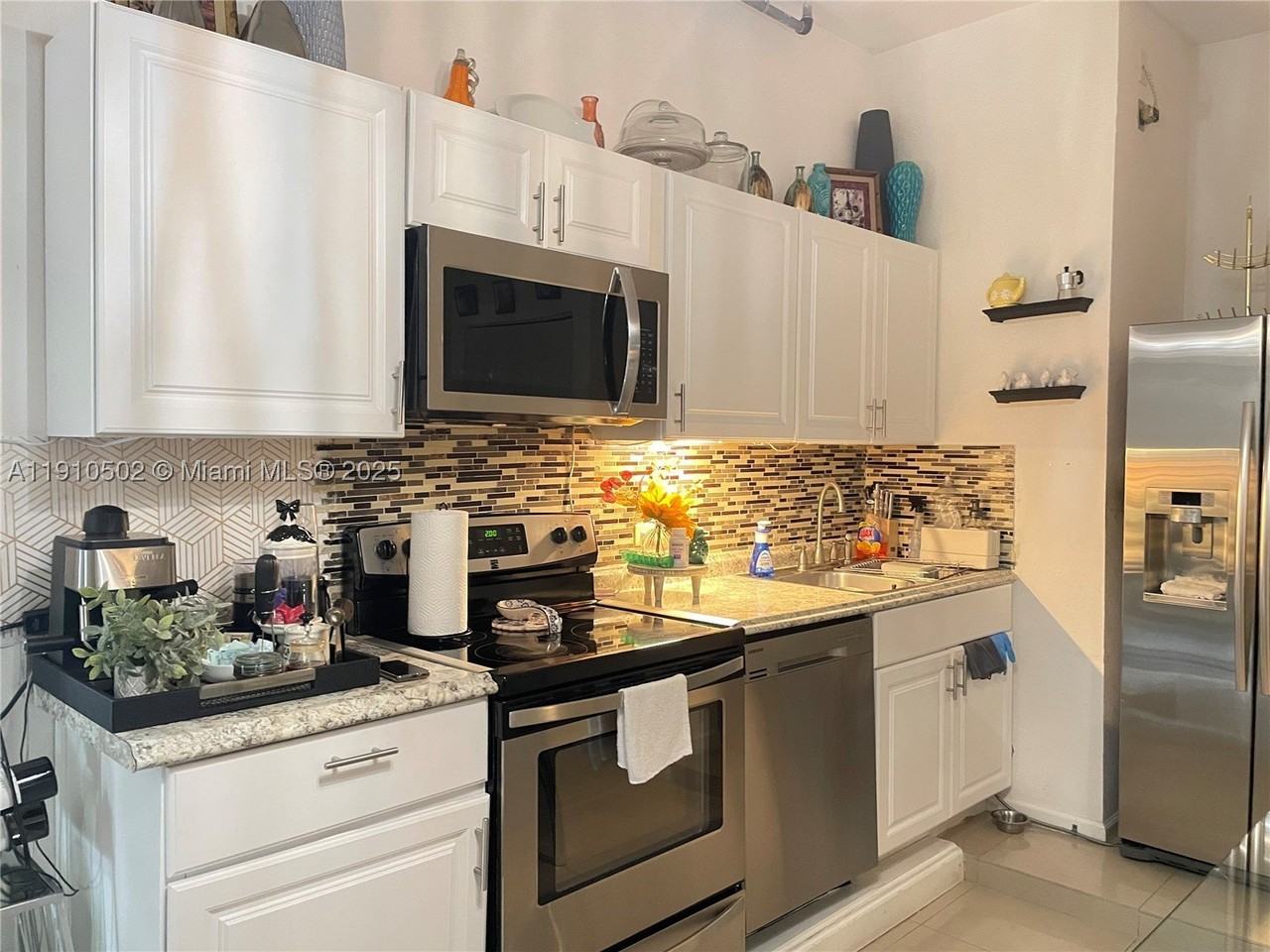 27563 Sw 139th Psge #B - Photo 4 of 17