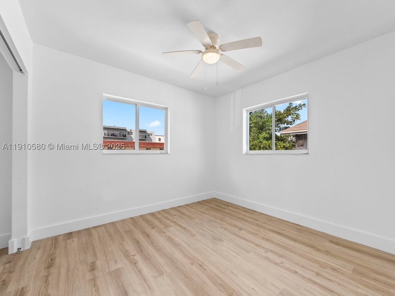 300 Nw 7th Ave #1 - Photo 6 of 10