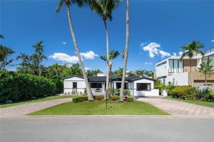 featured image of 118 E 3rd Ct