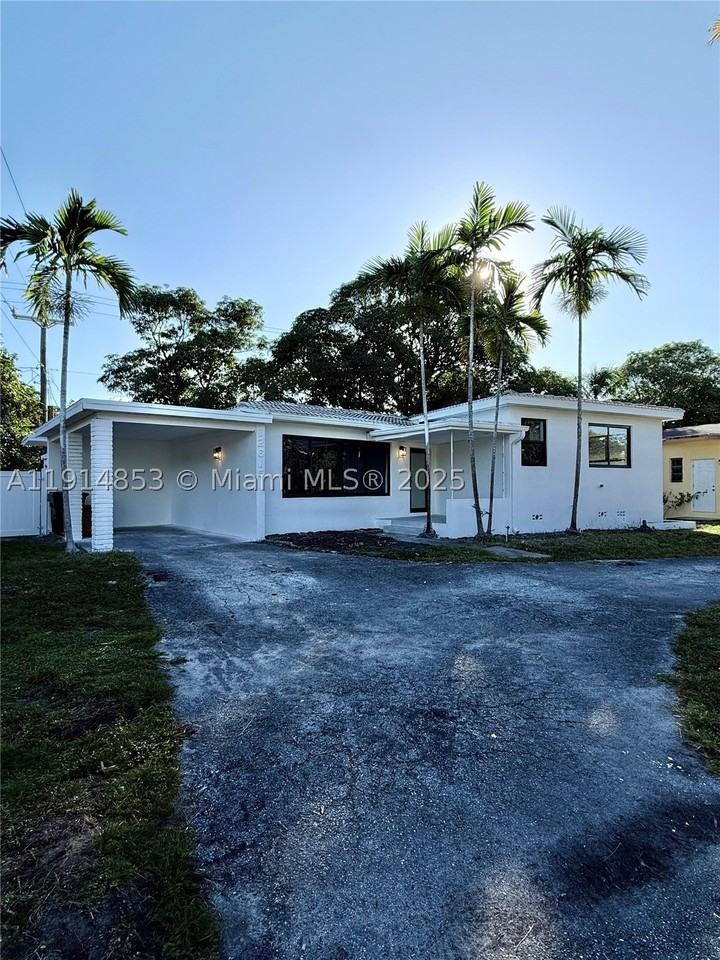 12615 N Miami Ave #12615 - Photo 2 of 48