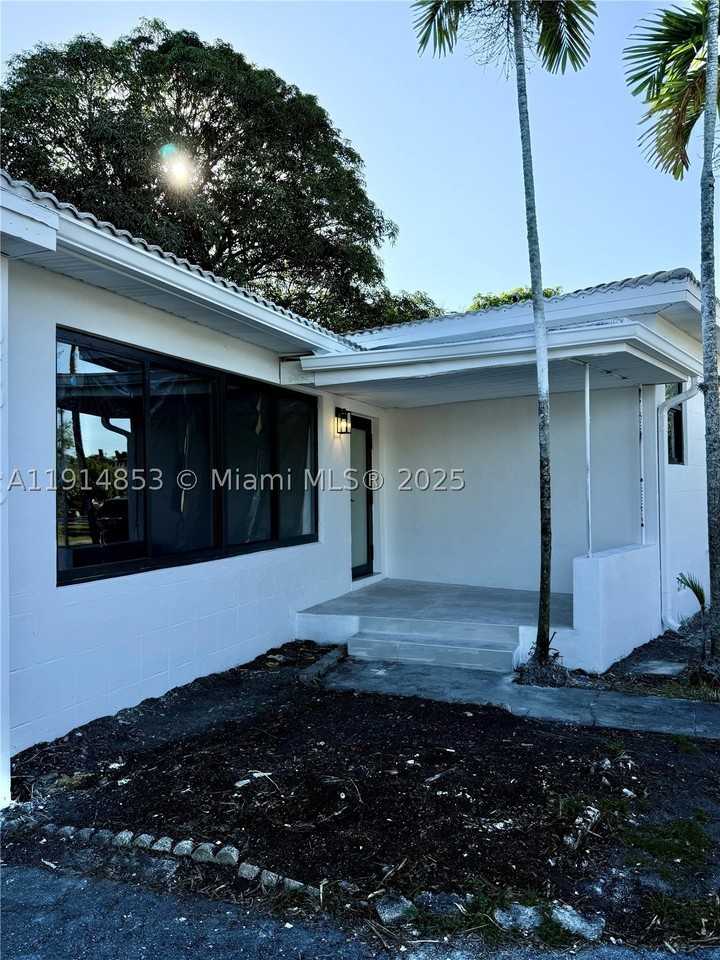 12615 N Miami Ave #12615 - Photo 7 of 48