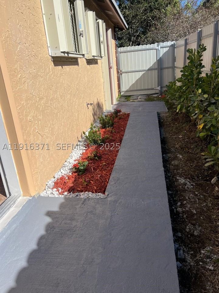 26636 Sw 126th Ave - Photo 2 of 18