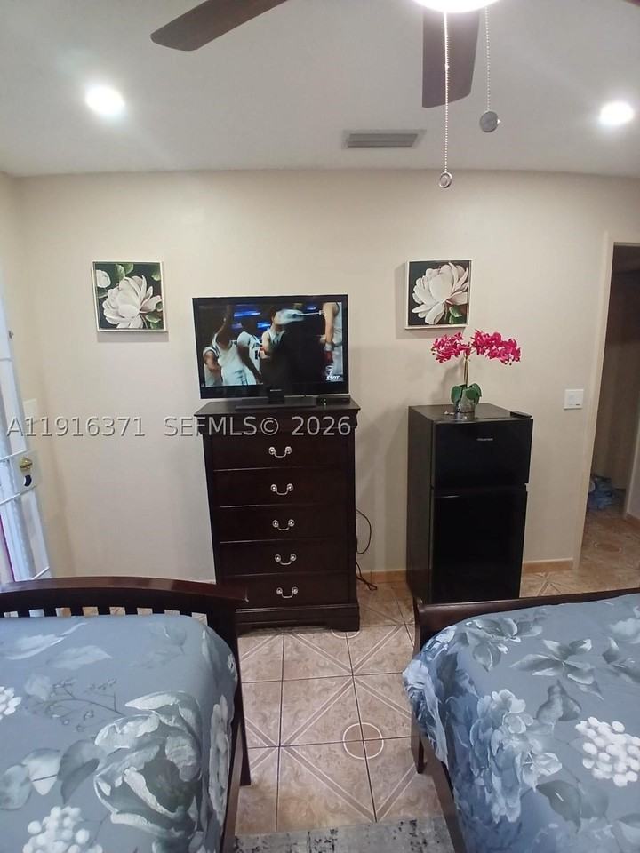 26636 Sw 126th Ave - Photo 4 of 18