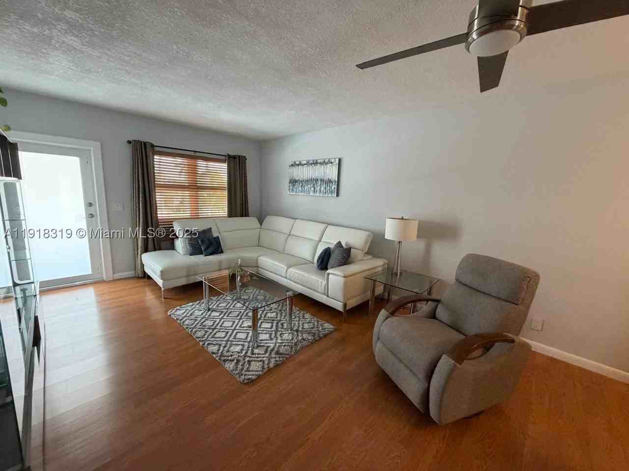 630 Layne Blvd #215 - Photo 3 of 27
