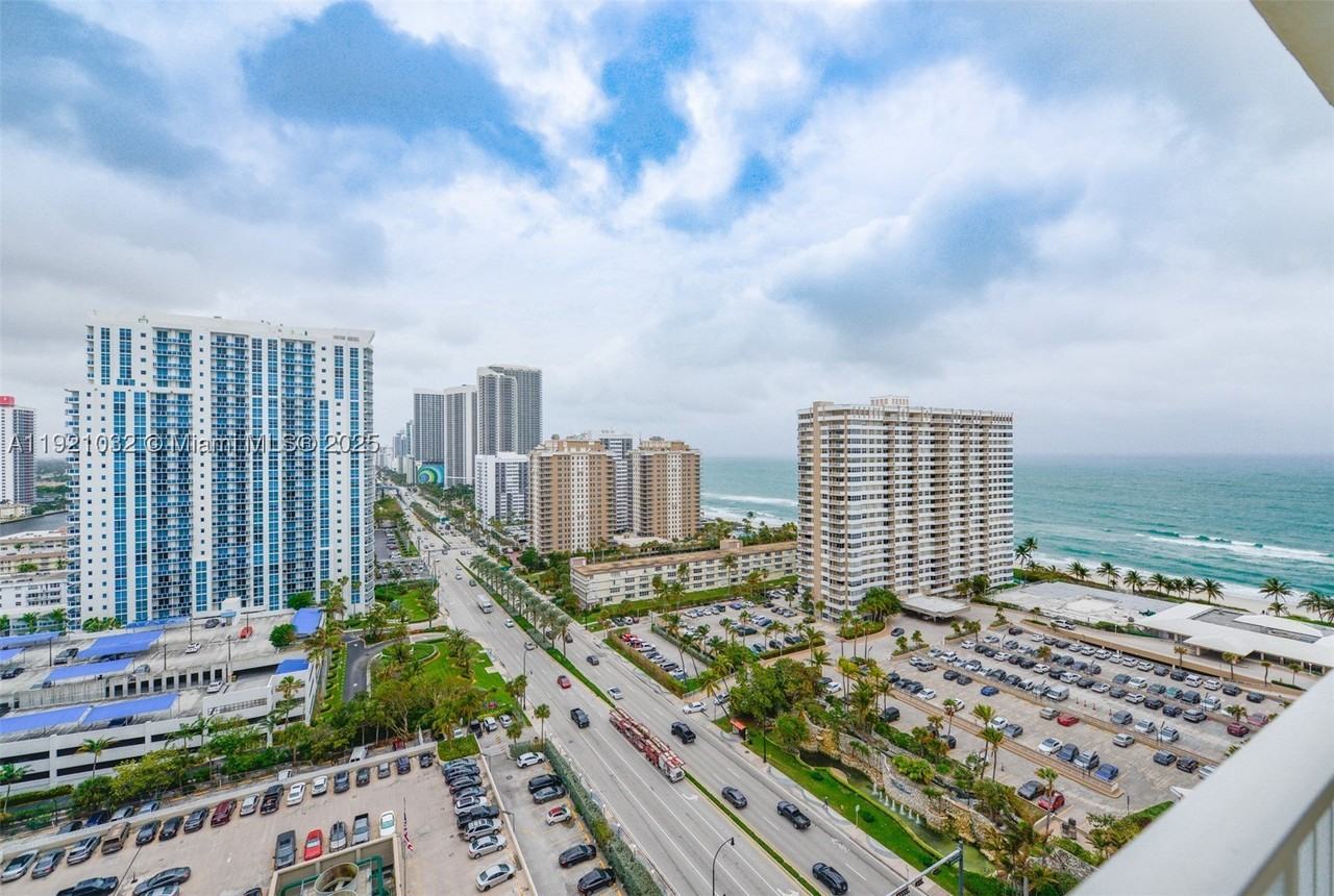 1985 S Ocean Dr #17H