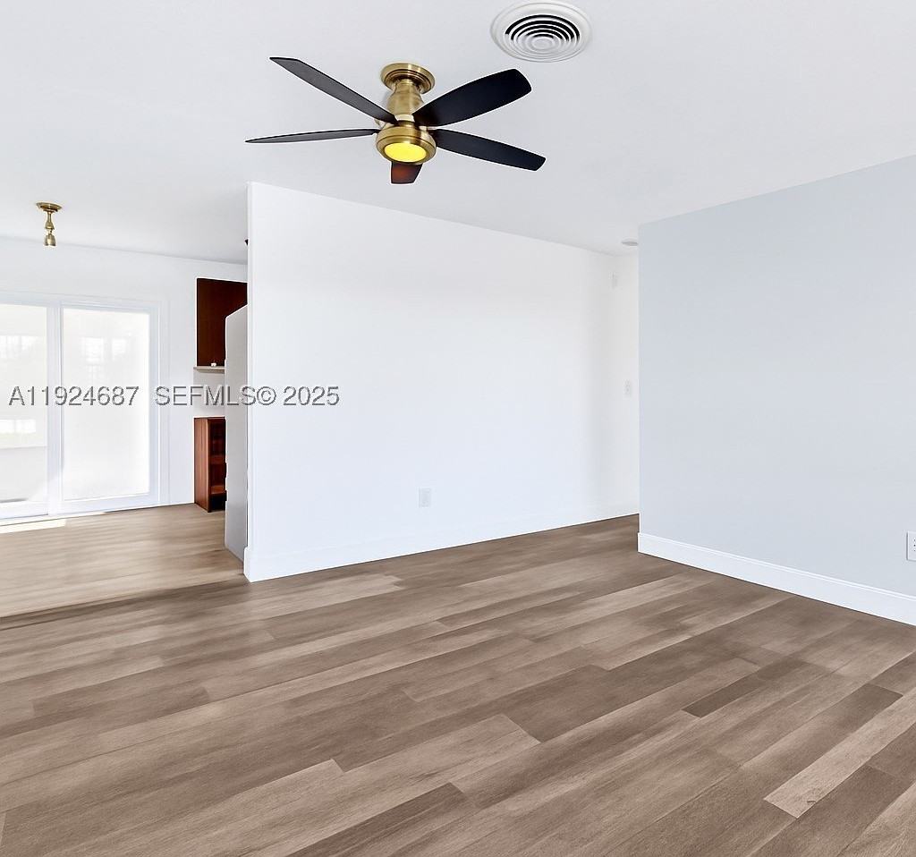 1520 Ne 14th Ter - Photo 4 of 16