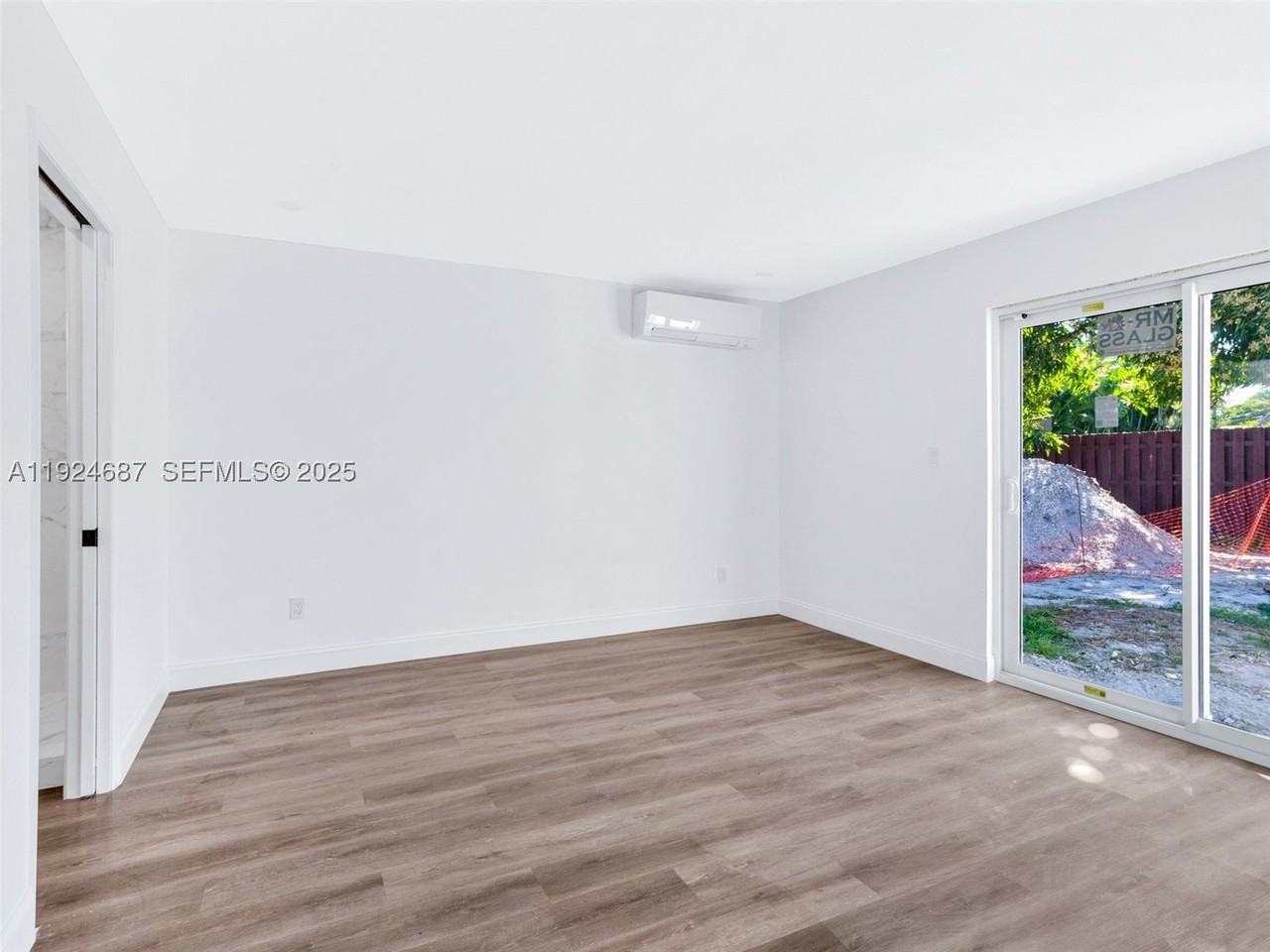1520 Ne 14th Ter - Photo 7 of 16