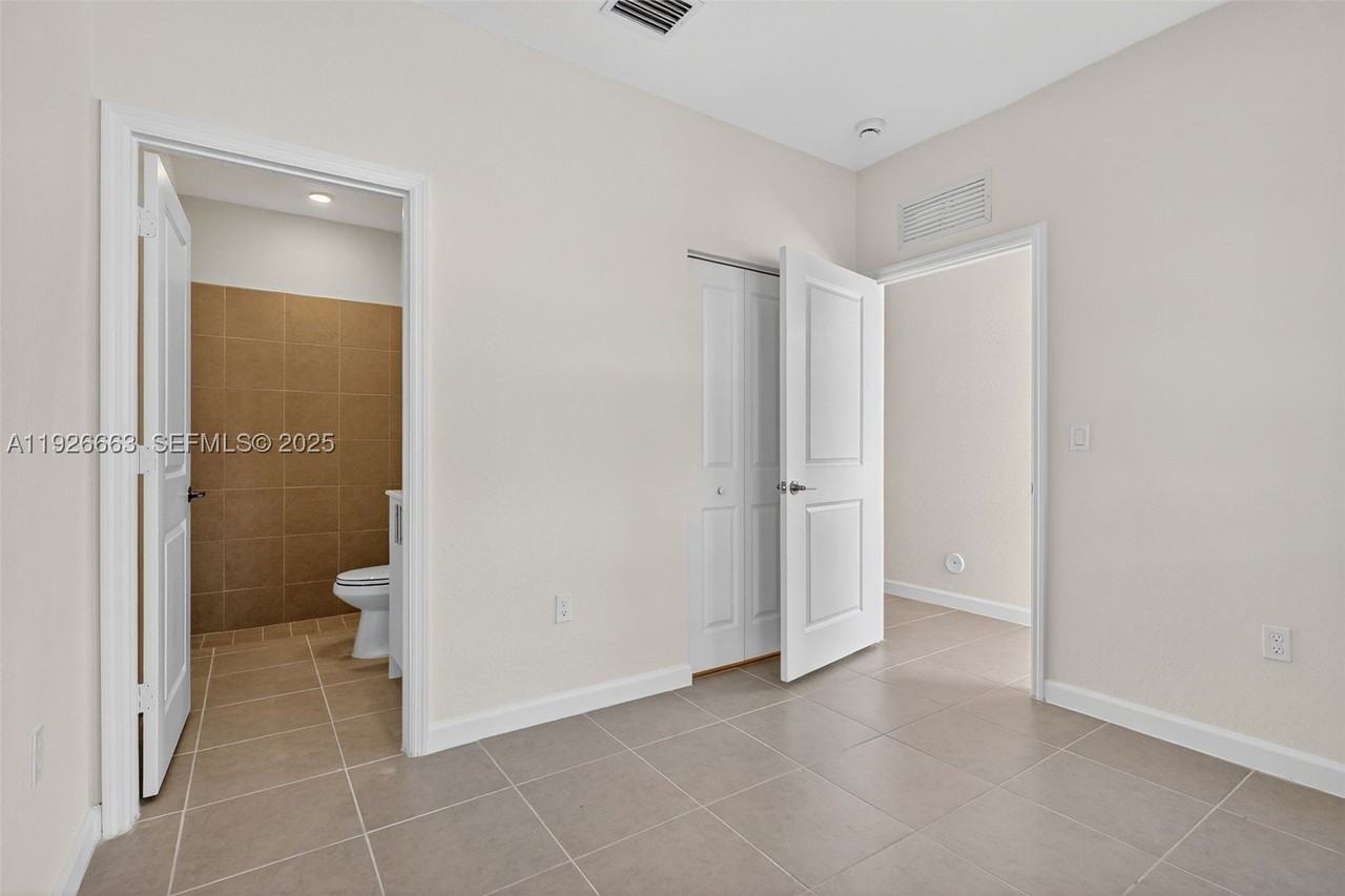13885 Sw 261st Ter #13835 - Photo 6 of 45