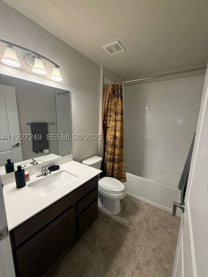 1037 Nw 5th St #1037 - Photo 7 of 13