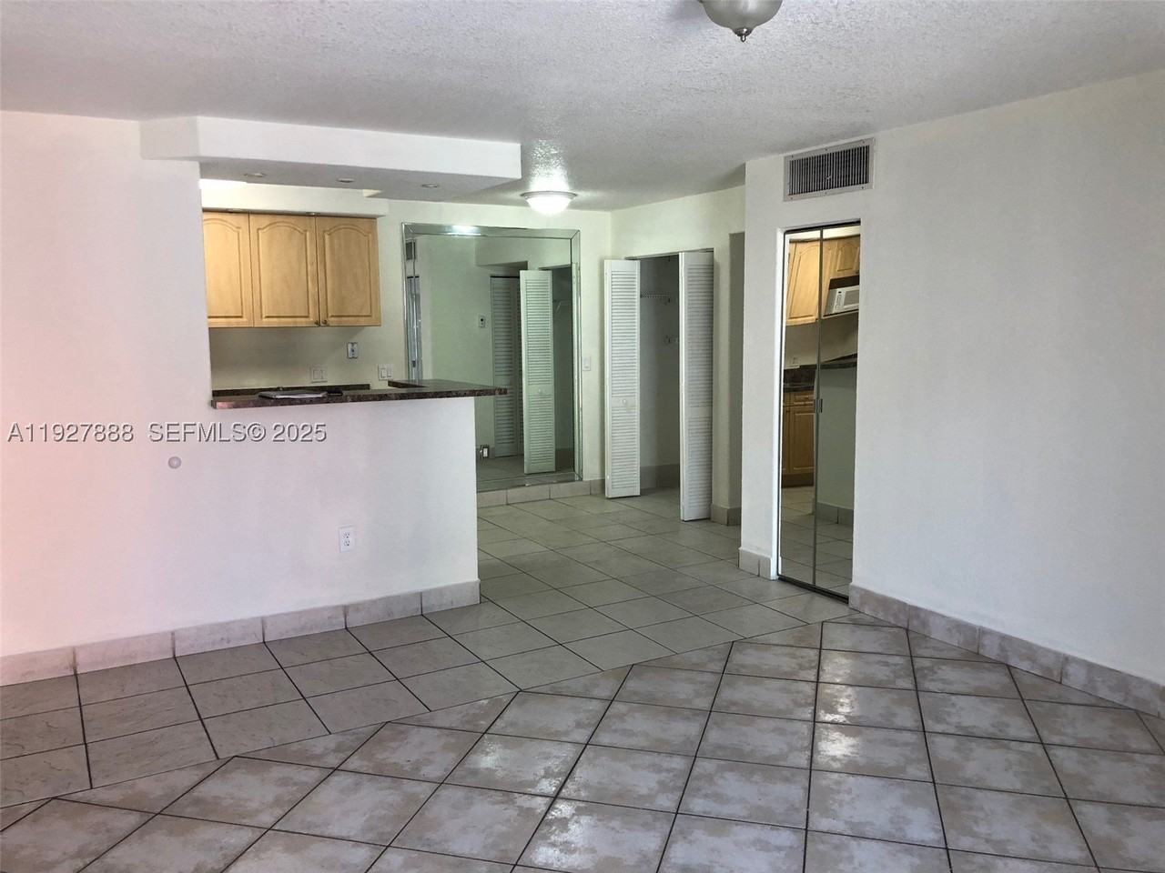 10744 N Kendall Dr #M16 - Photo 5 of 21