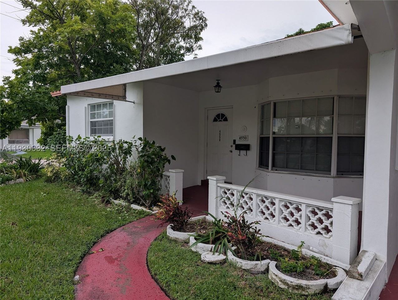 4550 Nw 43rd St - Photo 4 of 6