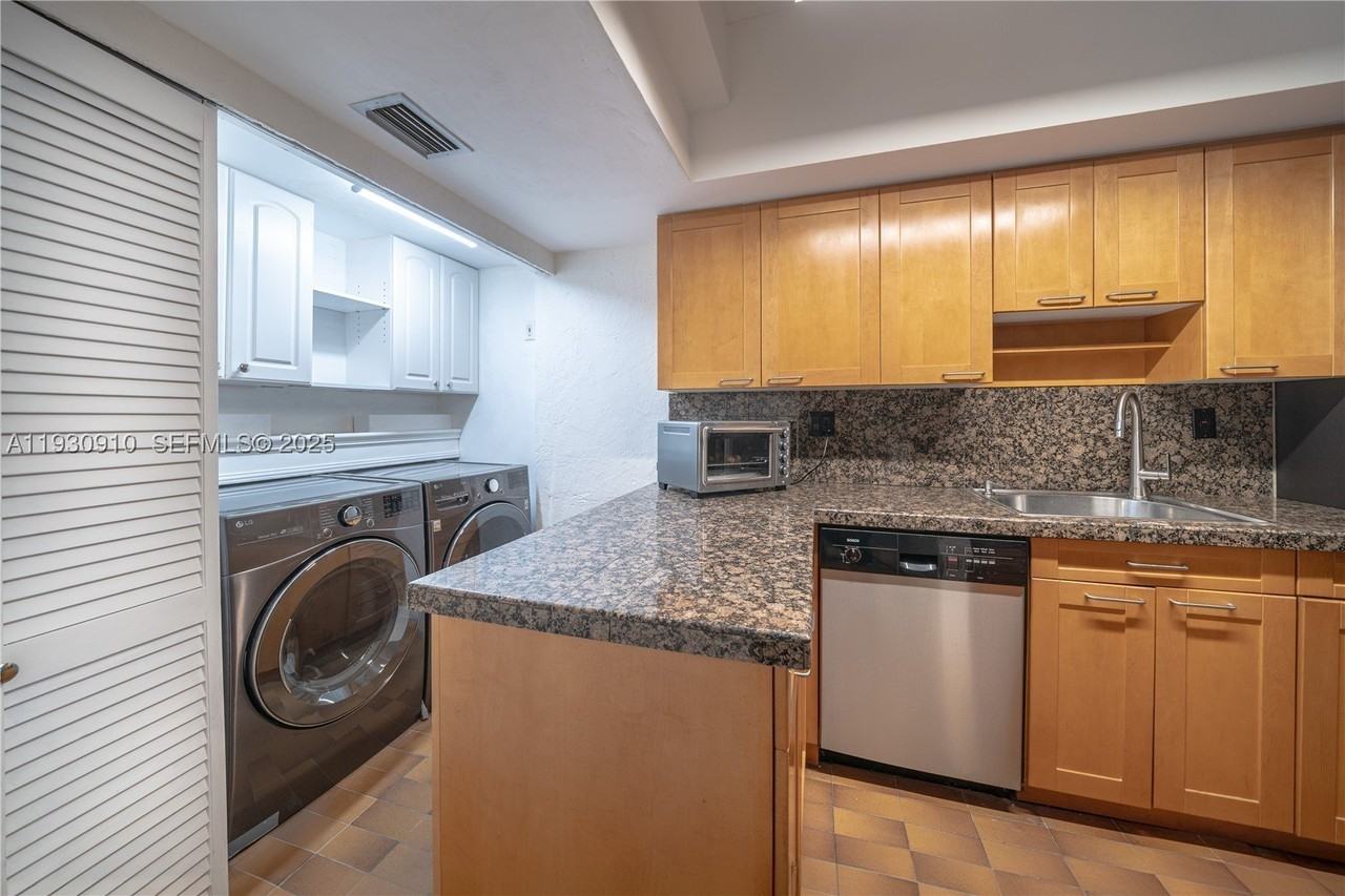 19212 Ne 25th Ave #283D - Photo 4 of 50