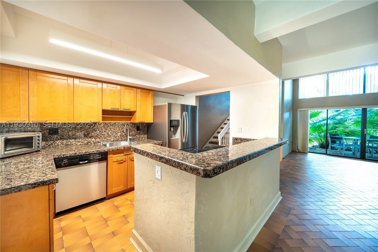 19212 Ne 25th Ave #283D - Photo 5 of 50