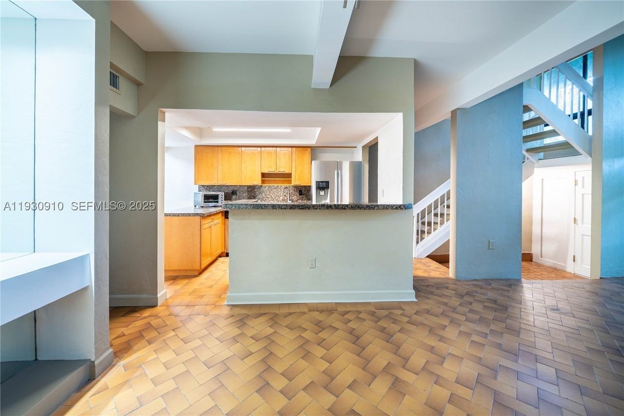 19212 Ne 25th Ave #283D - Photo 7 of 50