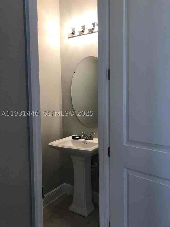 1107 Sugarwood St #0 - Photo 7 of 20