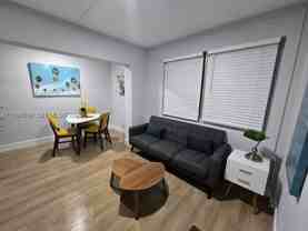 845 Nw 3rd St #B - Photo 1 of 1