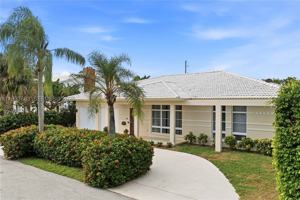 featured image of 2607 Holy Cross Ln