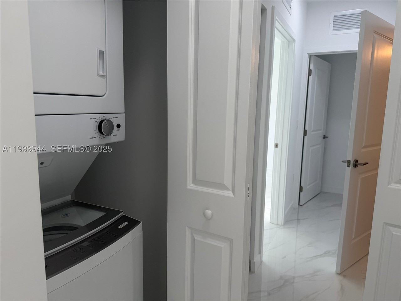 2306 E 4th Ave #303 - Photo 6 of 13