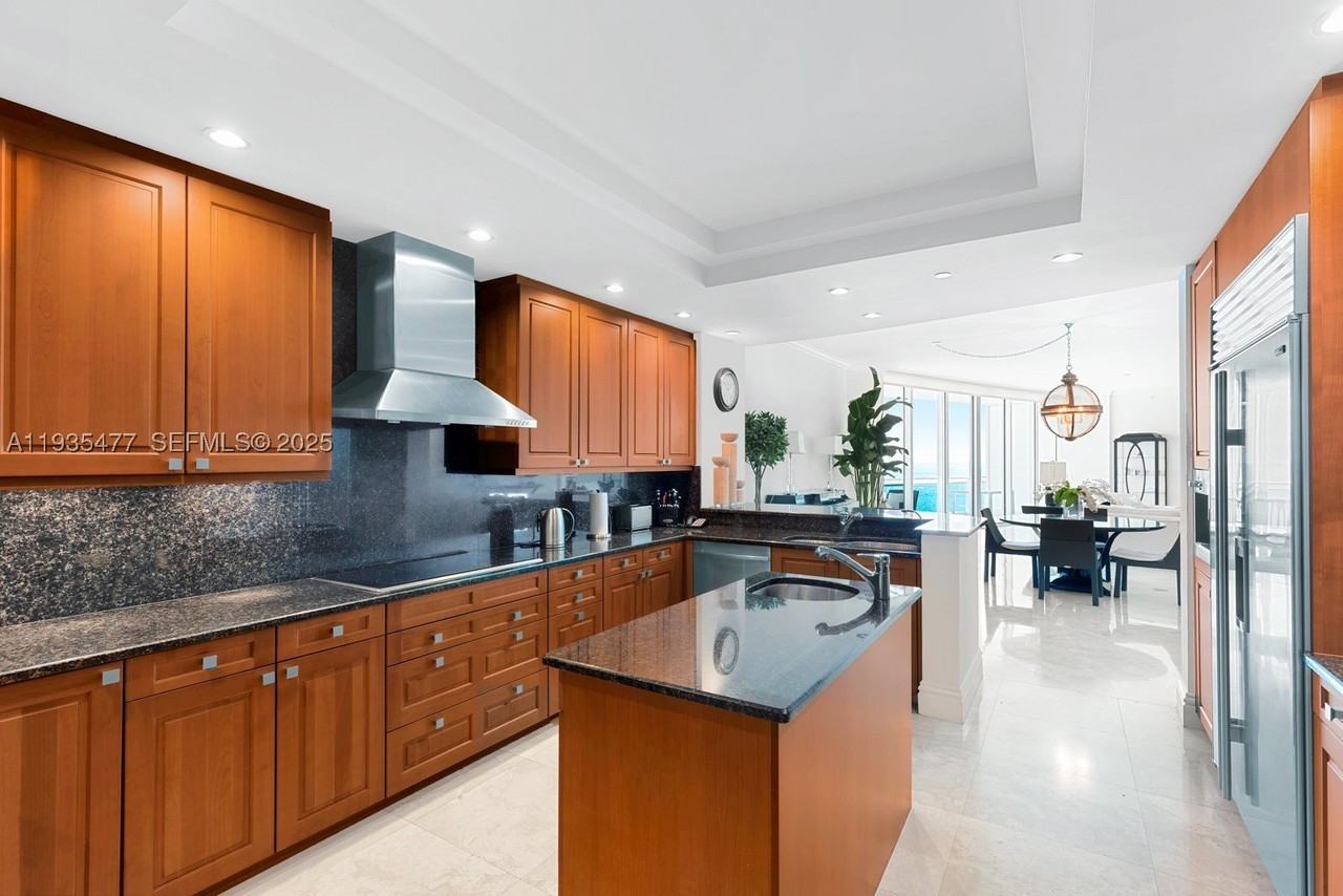 10295 Collins Ave #803 - Photo 7 of 26
