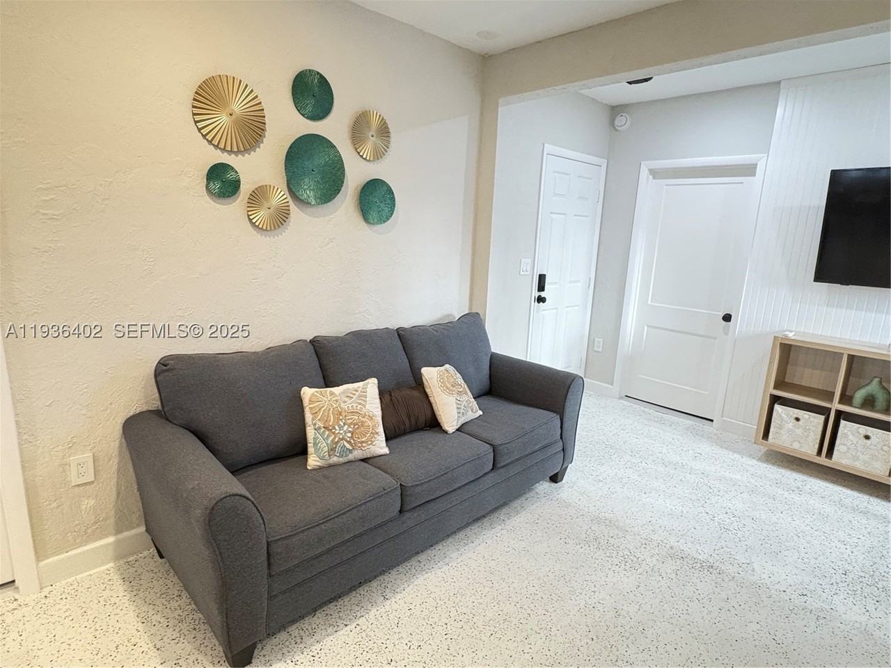 1901 SW SW 9 Street #1 - Photo 2 of 30