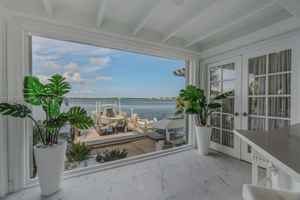 featured image of 16 North Dr