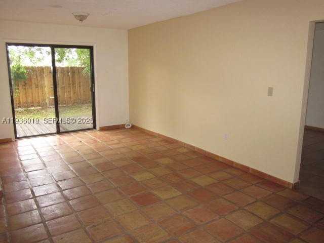 13224 Sw 10th Ter #0 - Photo 5 of 32