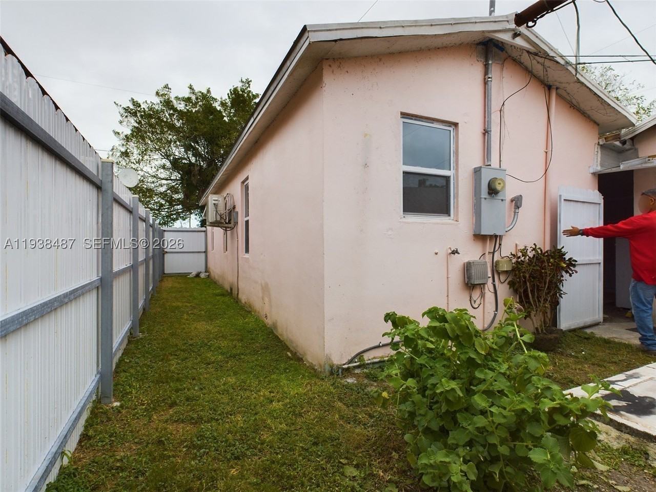 616 Sw 8th Ave #620 - Photo 3 of 11