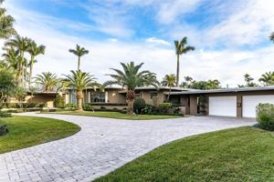 featured image of 950 S Southlake Dr #950