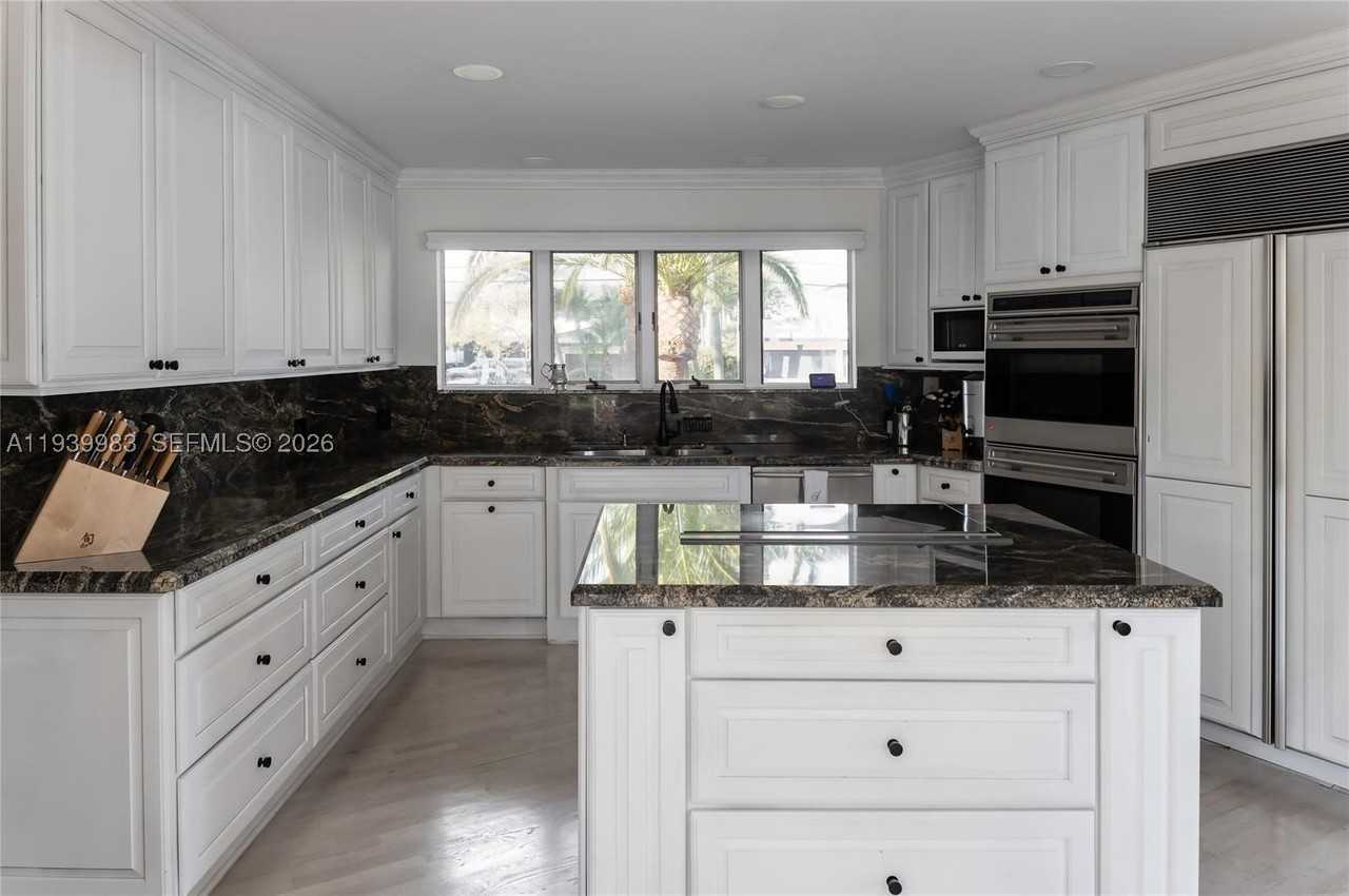 950 S Southlake Dr #950 - Photo 5 of 24