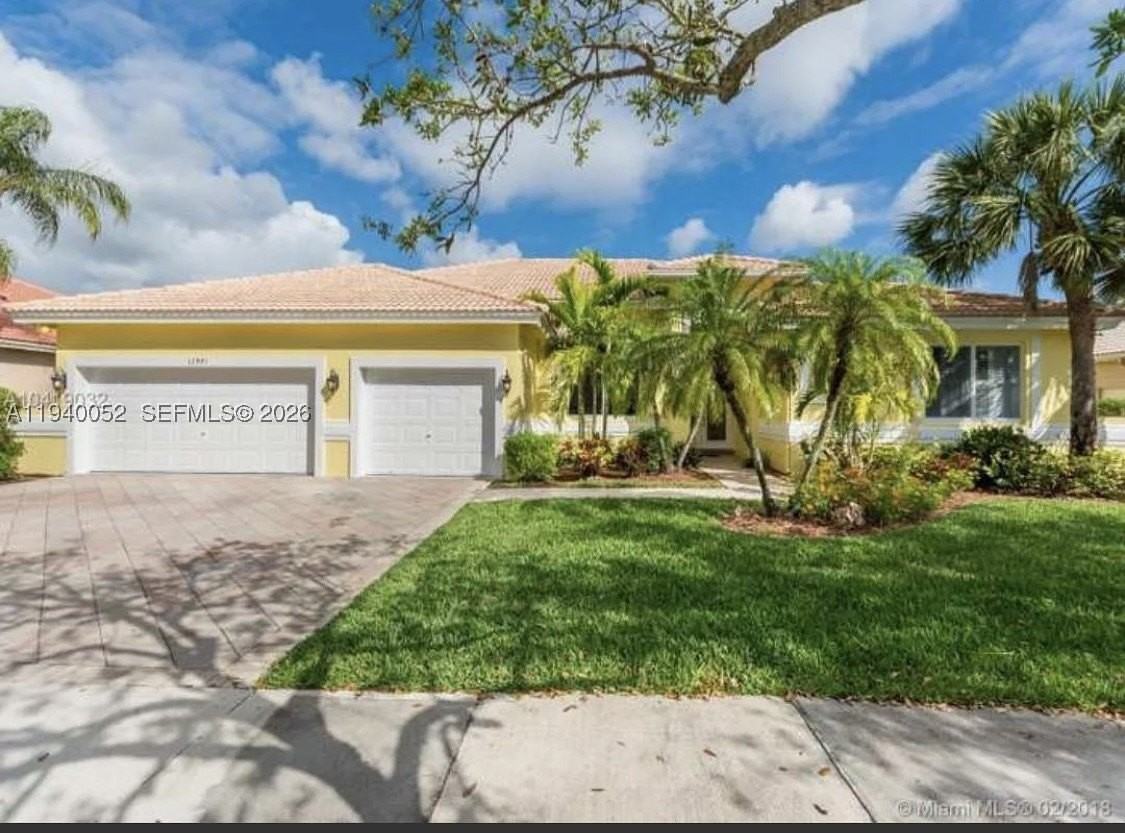 12841 Country Glen Dr