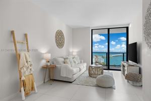 featured image of 501 Ne 31st St #1503