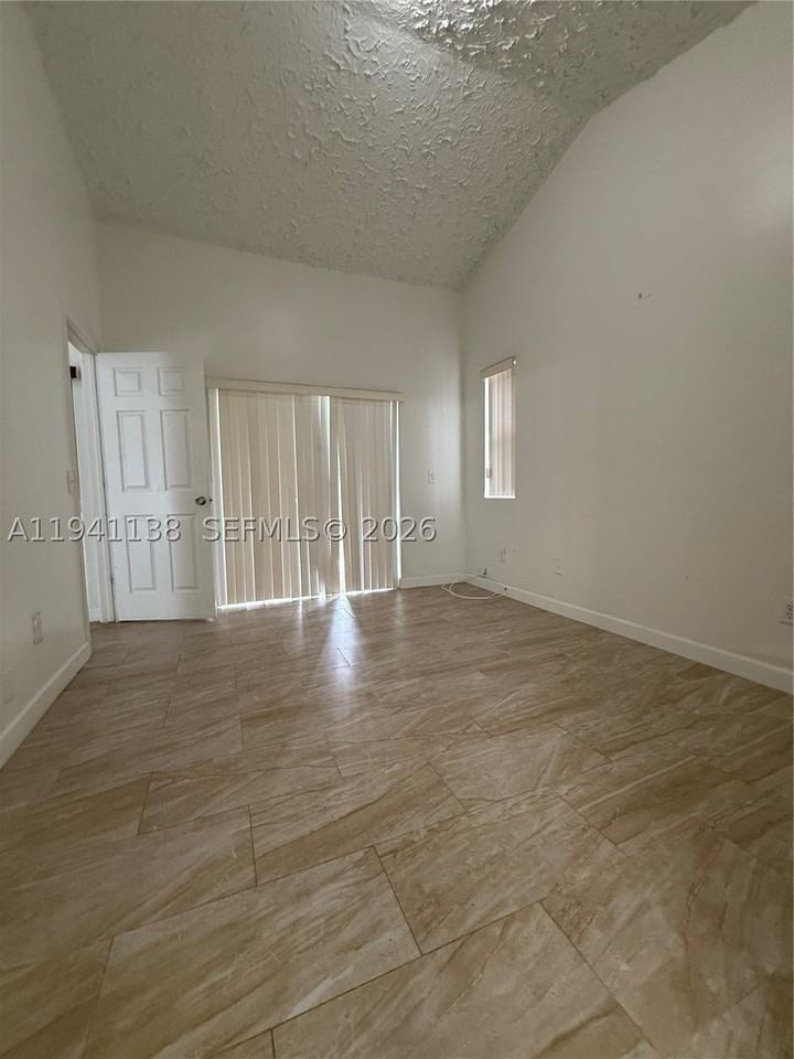 13628 Sw 287th Ln - Photo 6 of 17