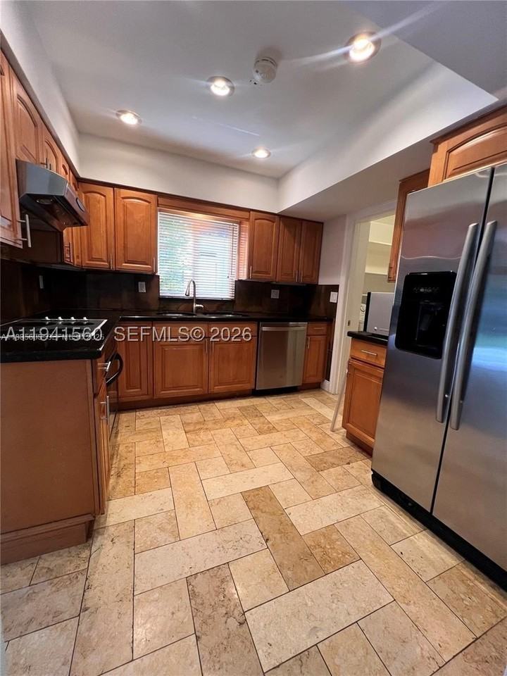 7350 Sw 96th St #7350 - Photo 6 of 25