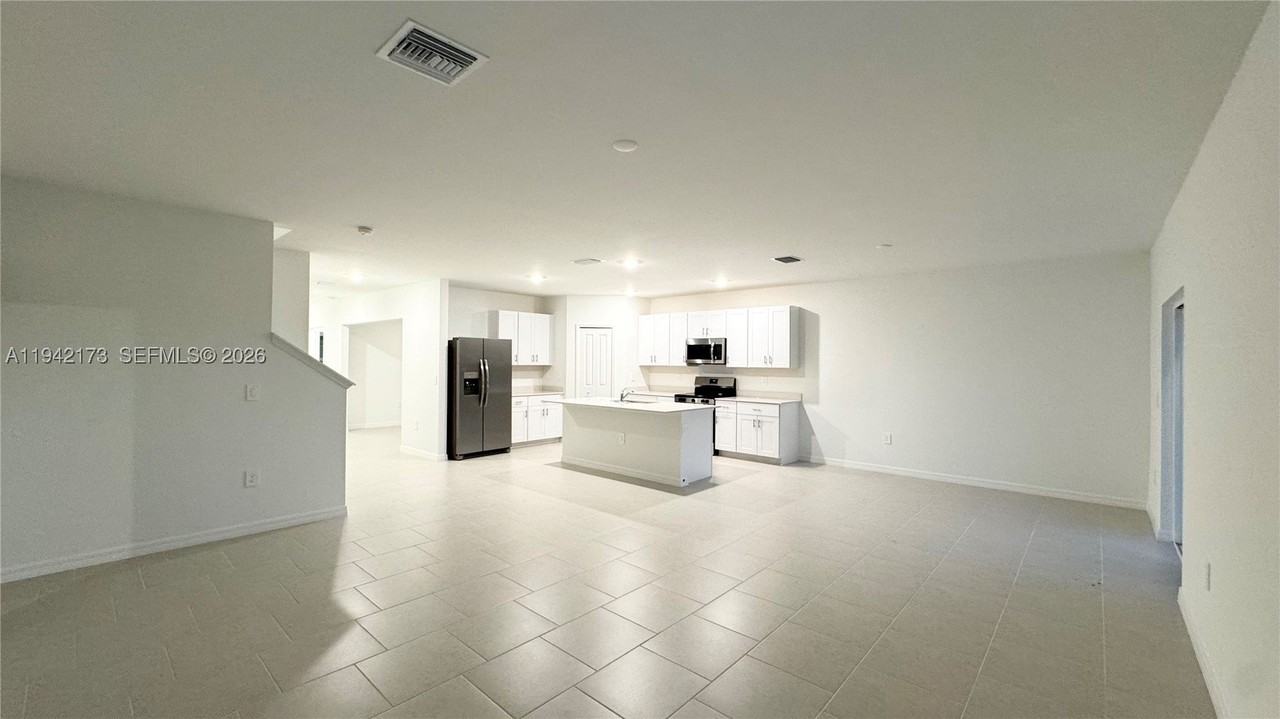 17208 Cantu Ct - Photo 6 of 22