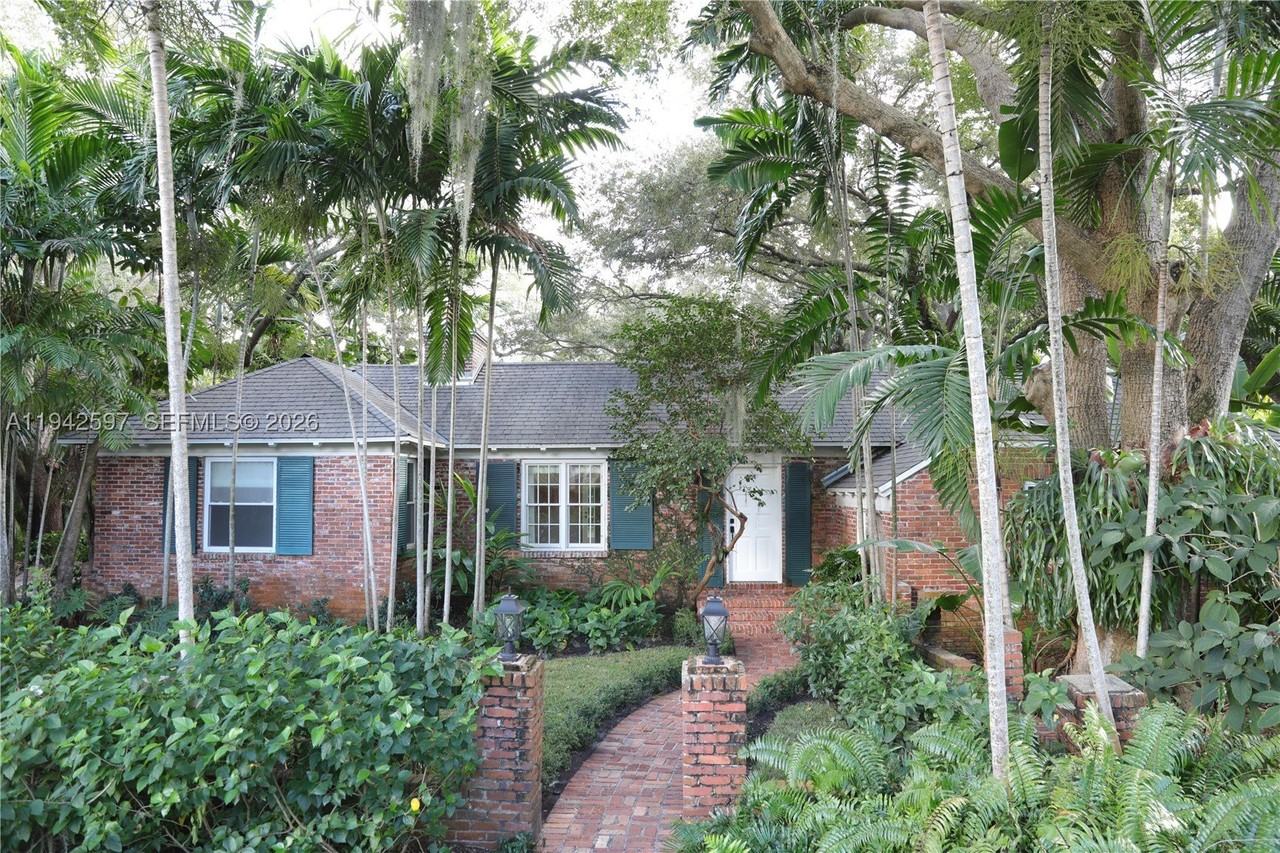 530 Melaleuca Ln