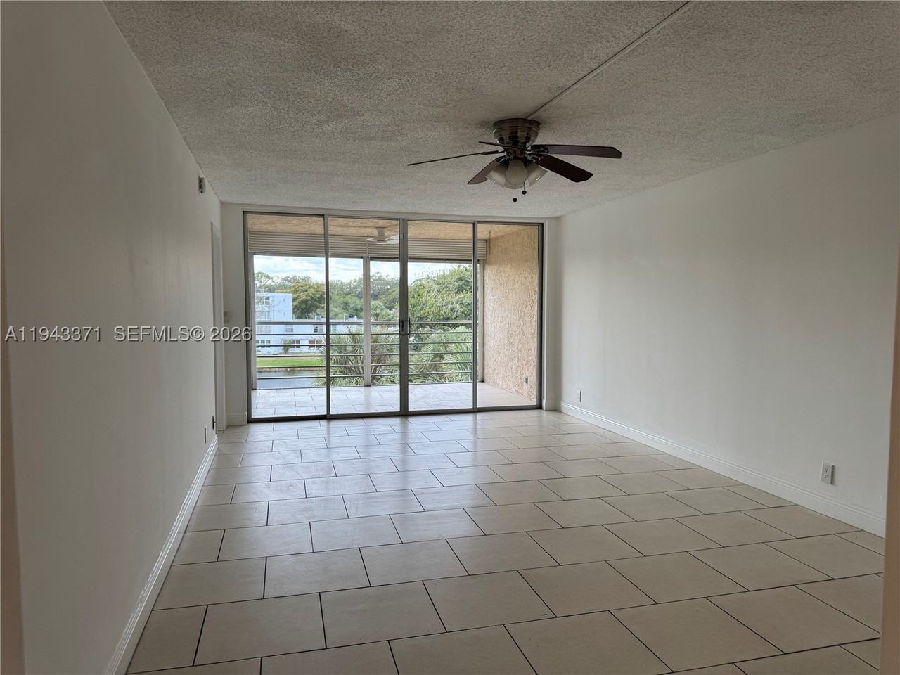 1831 Sabal Palm Dr #403 - Photo 4 of 46