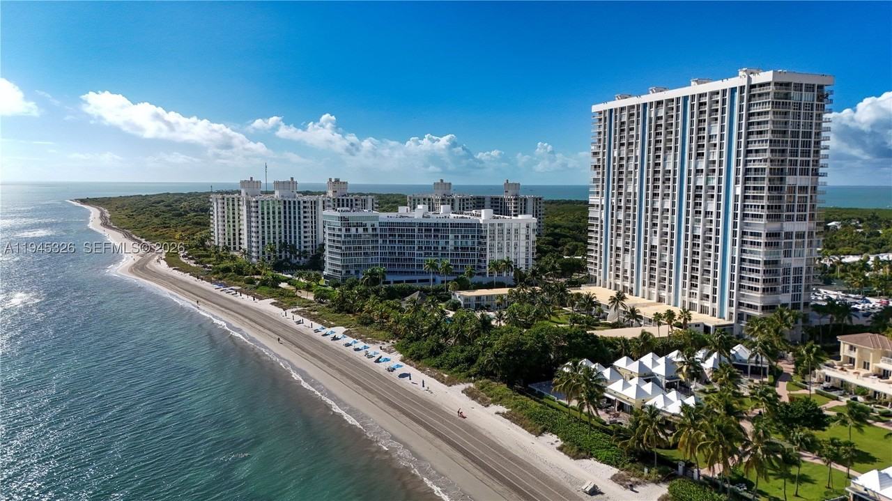 881 Ocean Dr #TH15